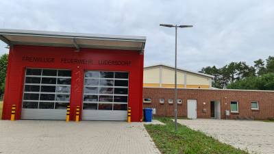 Das neue Gerätehaus der Ortswehr Lüdersdorf in Wahrsow ist mittlerweile fertiggestellt und in Betrieb genommen worden.