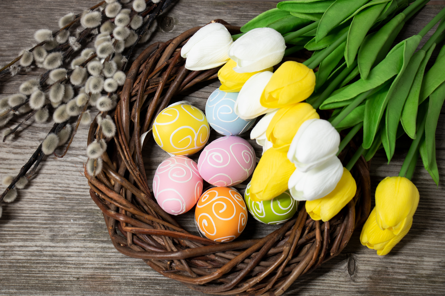 Wir wnschen Ihnen ein frohes Osterfest!